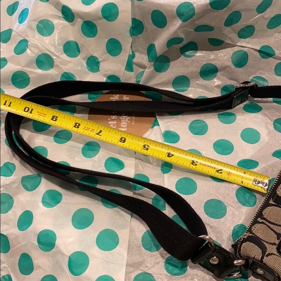 Coach purse - Picture 5 of 7